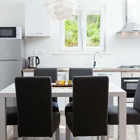 Apartman Adriana