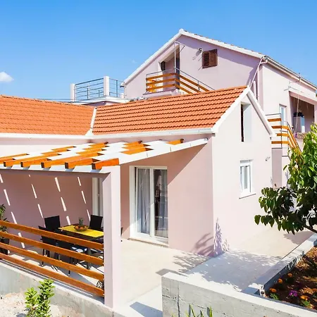 Apartament Adriana *
