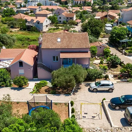 Apartament Adriana *