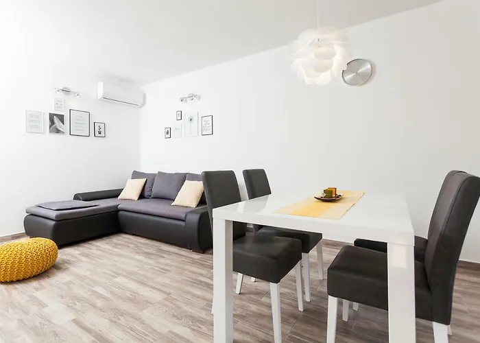 Adriana 公寓 尼亚卢卡