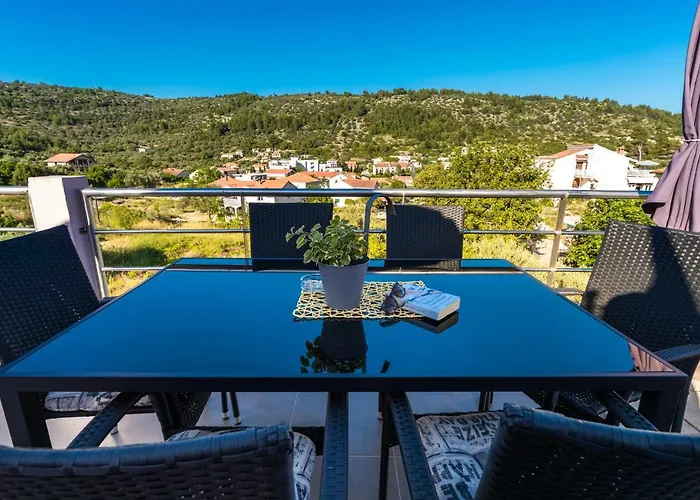 Adriana 尼亚卢卡